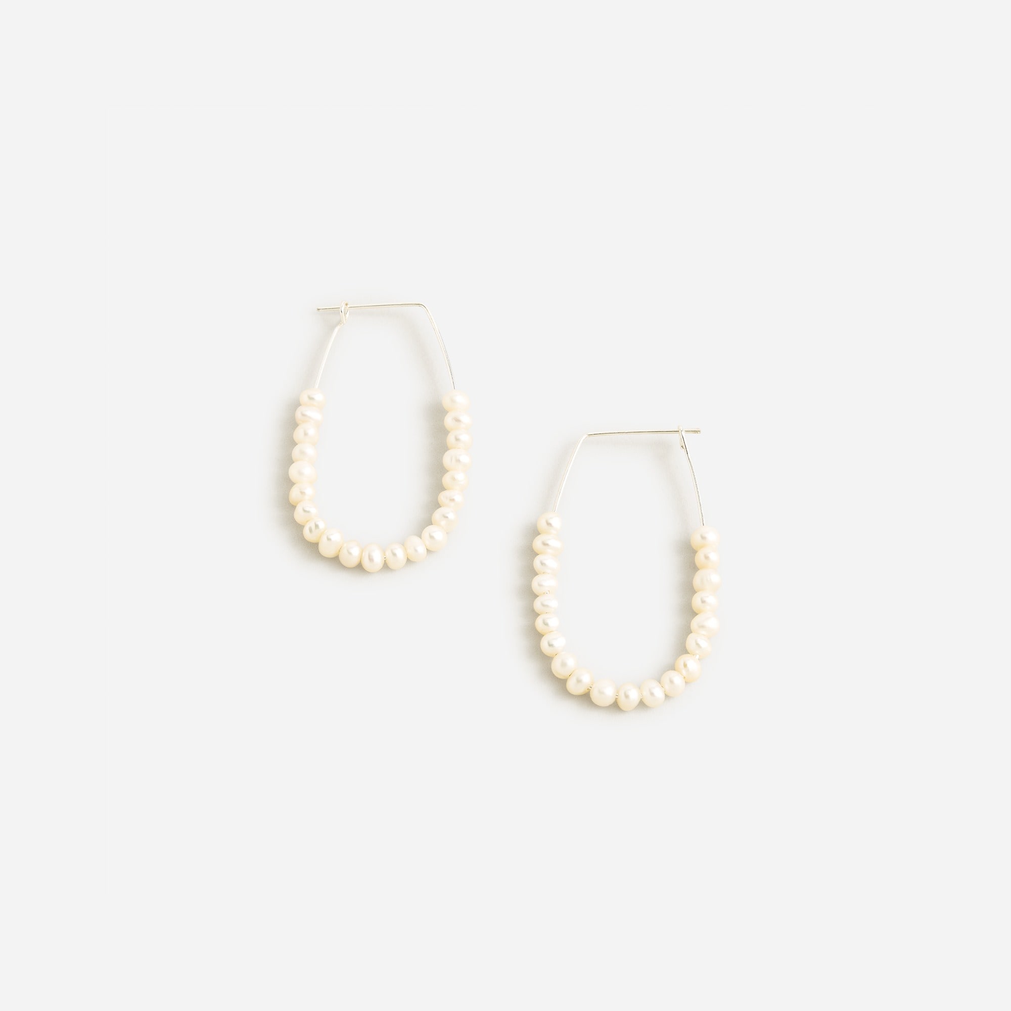  Freshwater pearl U earrings