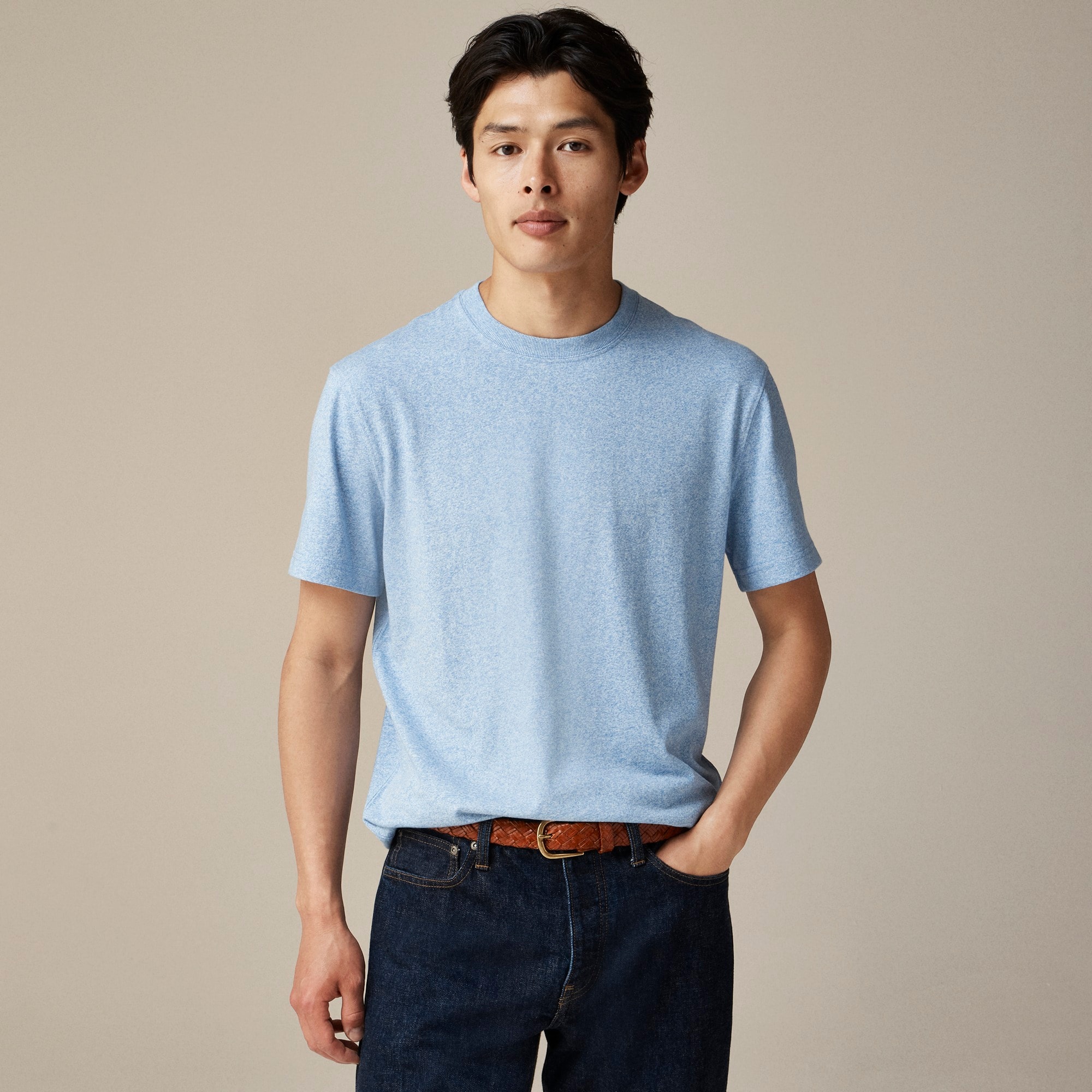  Relaxed premium-weight cotton no-pocket T-shirt