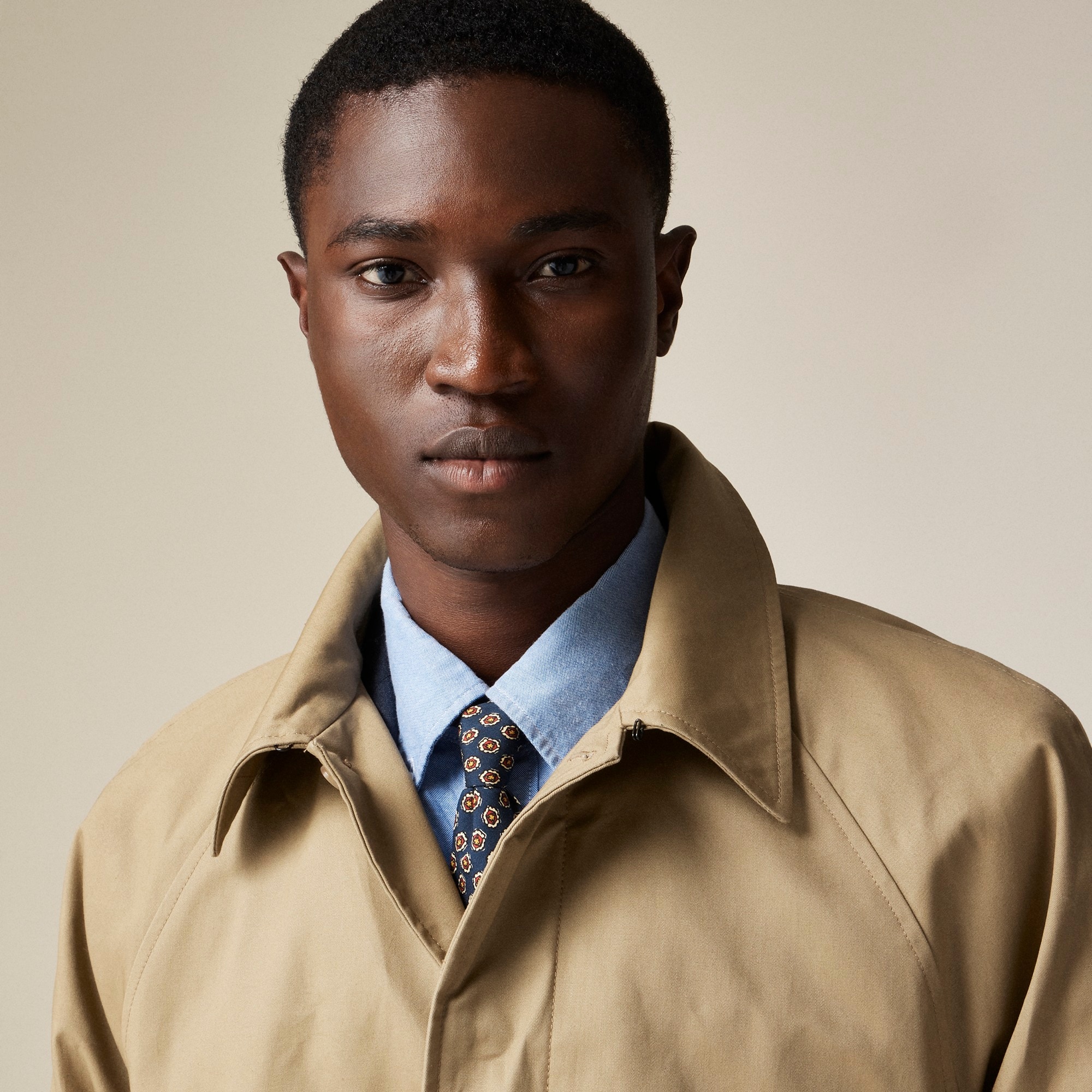 Ludlow trench coat in water-resistant cotton