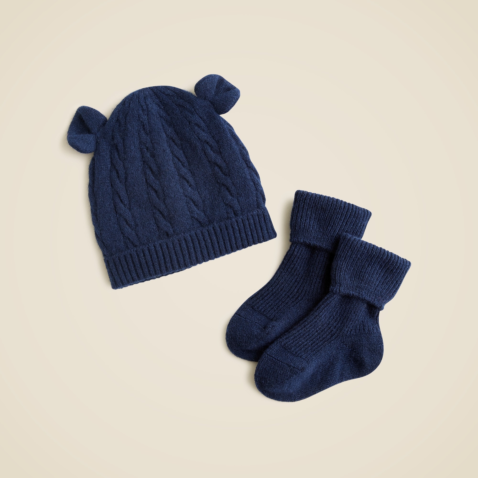 babys Limited-edition baby cashmere beanie and booties set