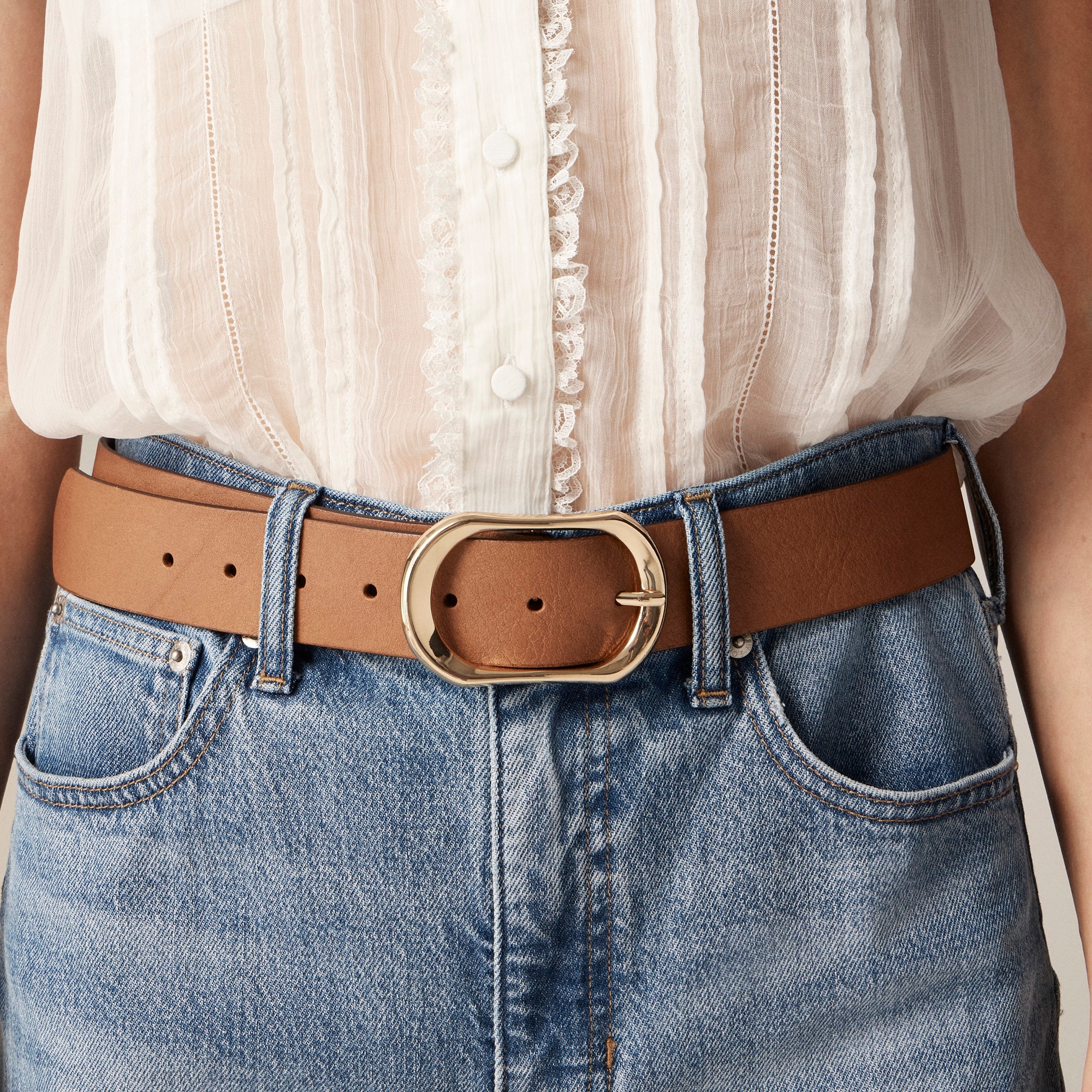 womens Oval buckle belt in Italian leather